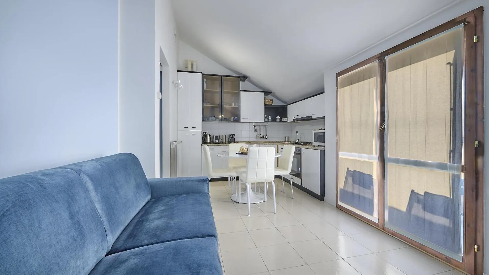 Cosy Apartment In 바레나 0*,